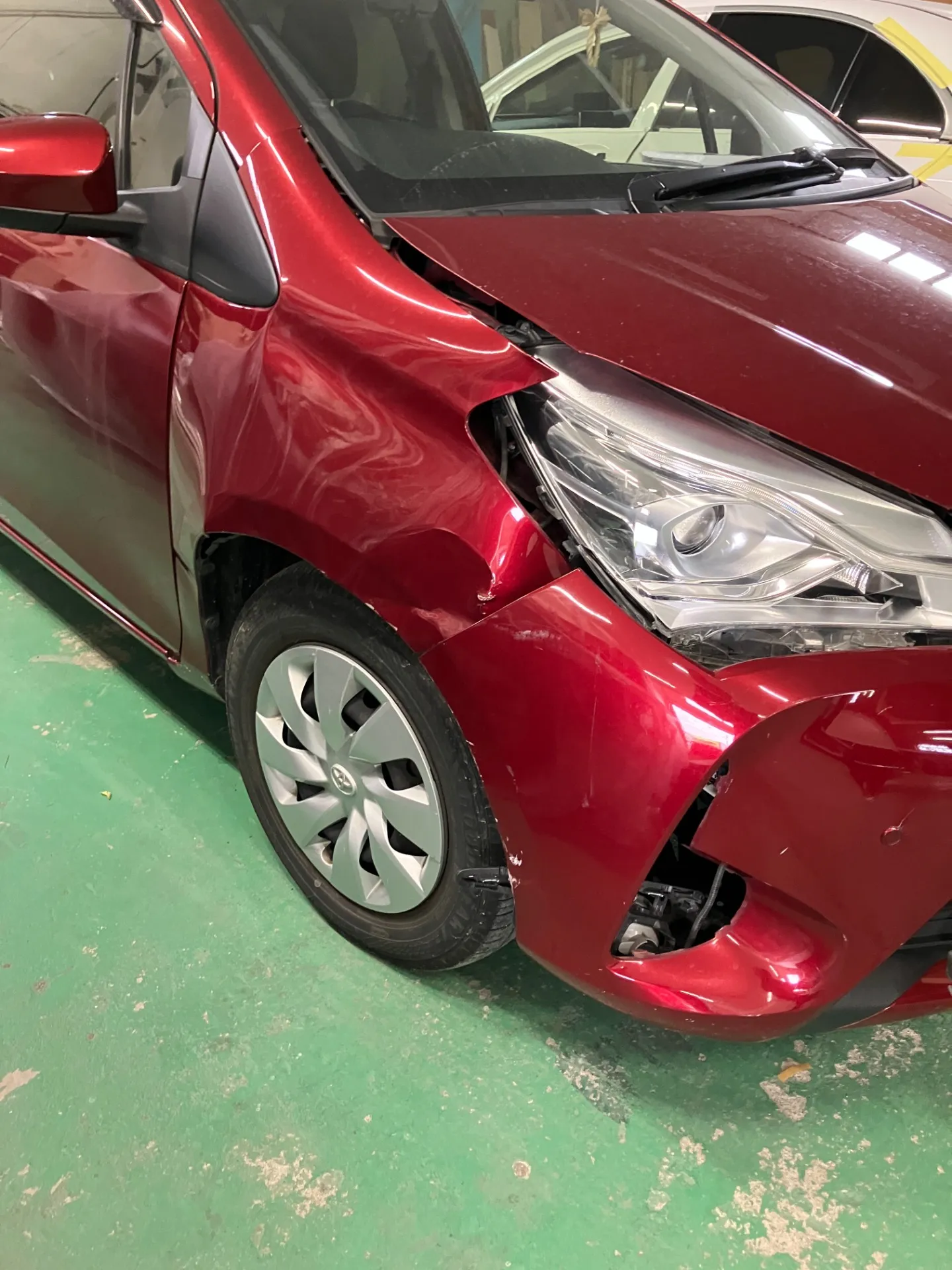 【福井市】ヴィッツ右フロント周りを修理しました👏